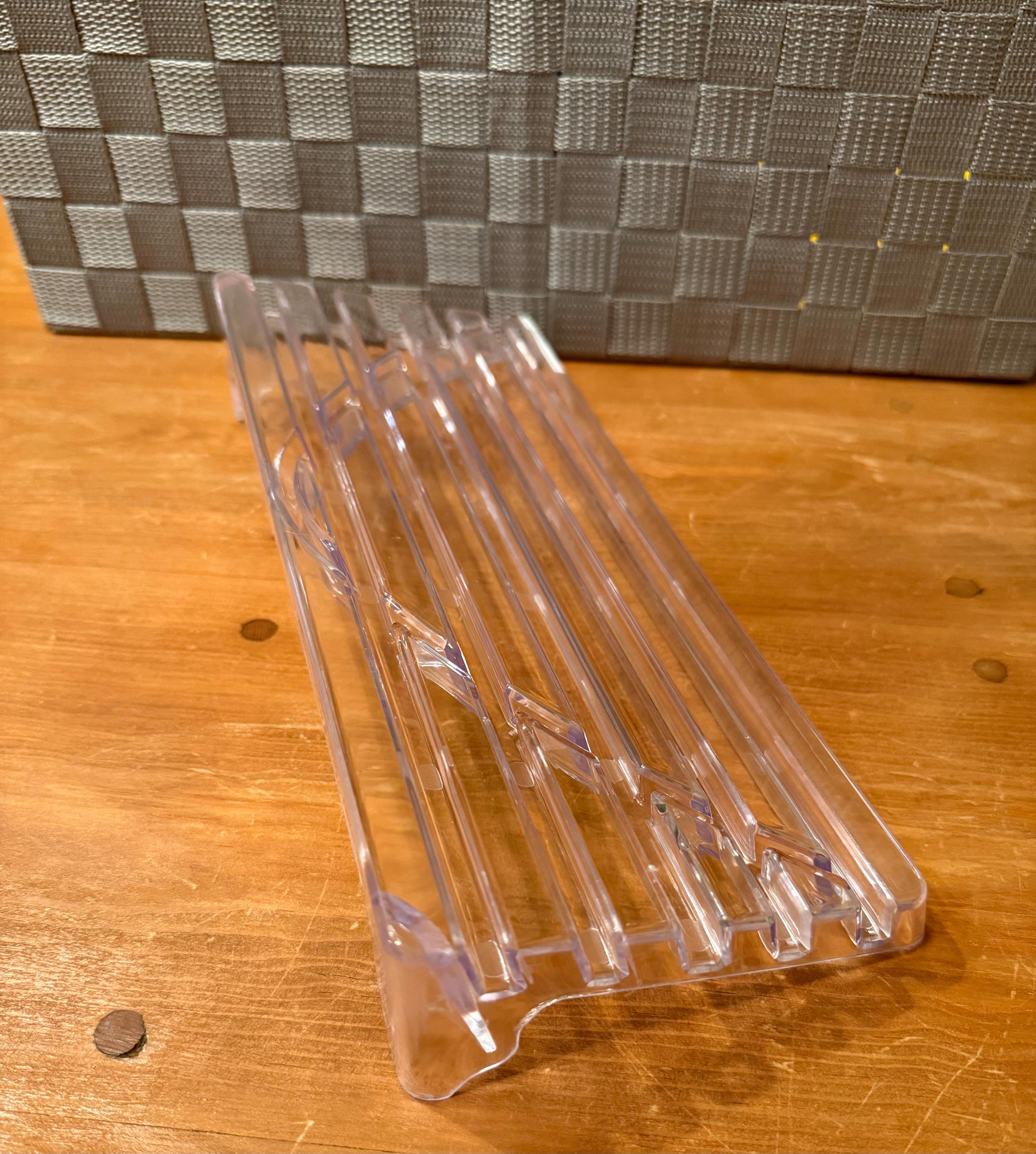 Clear acrylic Samba card tray